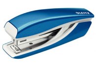 Leitz New NeXXt 5528 mini kancelářský sešívač metalická modrá Leitz New NeXXt 5528 mini kancelářský sešívač metalická modrá