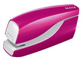Kancelářský sešívač Leitz WOW elektrický 5566 / růžová - 10 listů Kancelářský sešívač Leitz WOW elektrický 5566 / růžová - 10 listů