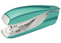 Kancelářský sešívač Leitz Nexxt 5502 / ledově modrá - 30 listů Kancelářský sešívač Leitz Nexxt 5502 / ledově modrá - 30 listů
