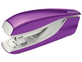 Kancelářský sešívač Leitz Nexxt 5502 / metalická fialová - 30 listů