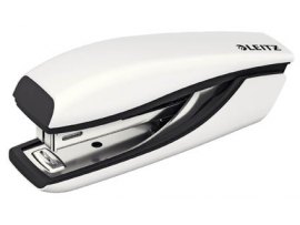 Leitz New NeXXt 5528 mini kancelářský sešívač / perleťově bílá Leitz New NeXXt 5528 mini kancelářský sešívač / perleťově bílá
