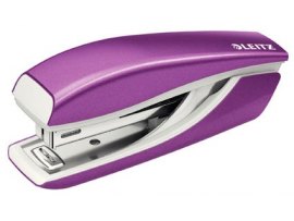 Leitz New NeXXt 5528 mini kancelářský sešívač / metalická purpurová Leitz New NeXXt 5528 mini kancelářský sešívač / metalická purpurová